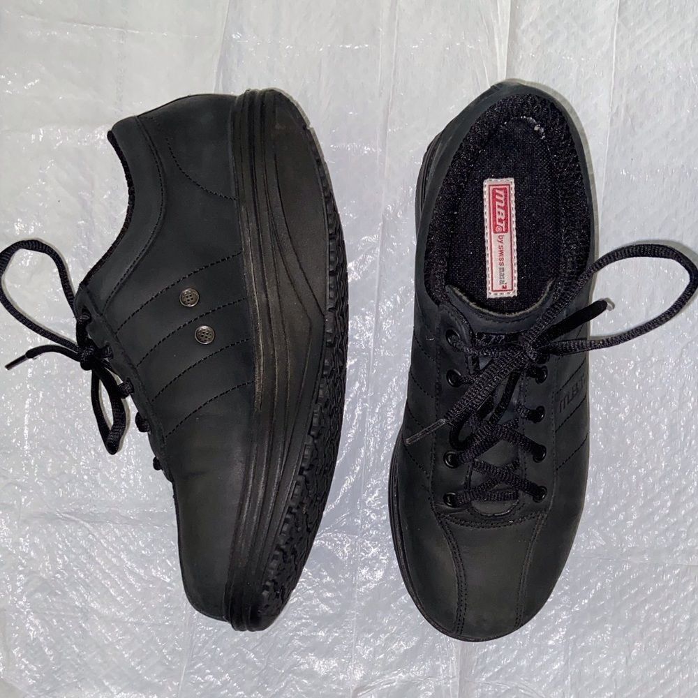 MBT Casual 01 Walking Black Textile Shoes Size 7.5 Unisex